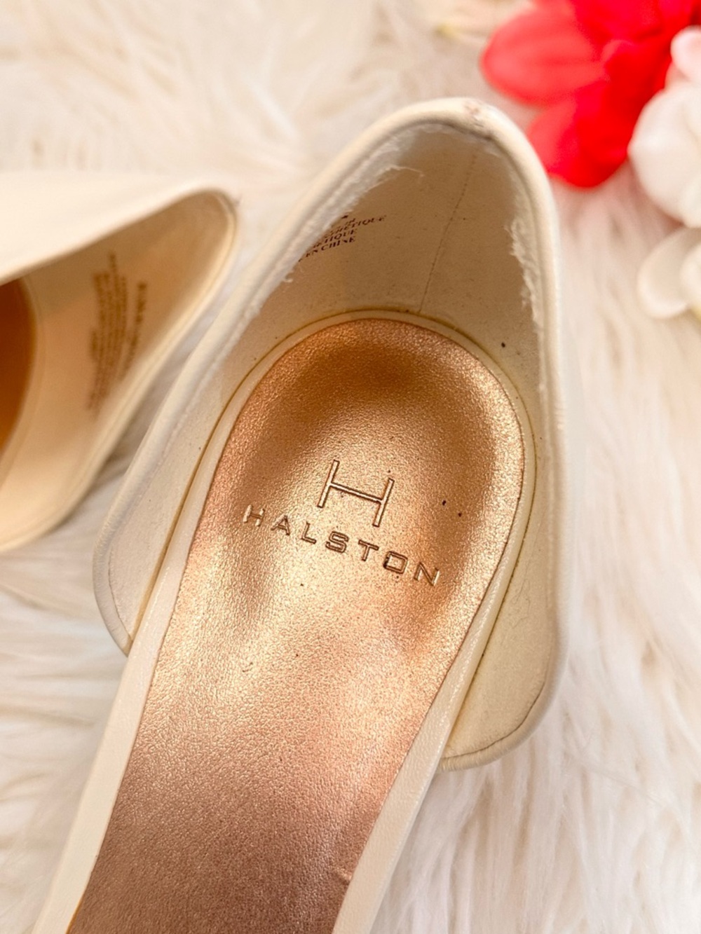 HALSTON Cream and Rose Gold Twist Front Low Chunky Heel Slip On Shoes Sz 8.5 - Picture 7 of 7